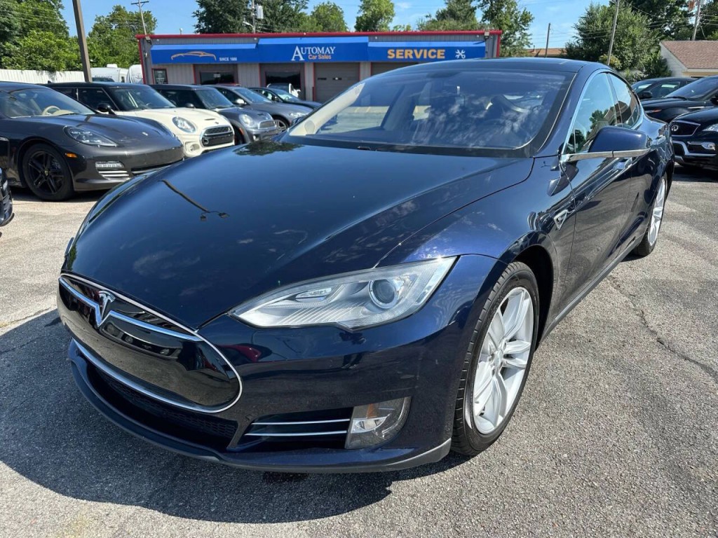 2014 Tesla Model S Image 31