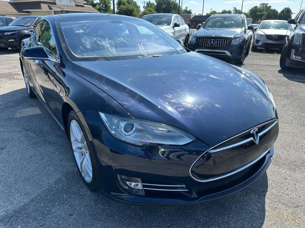 2014 Tesla Model S Image 33