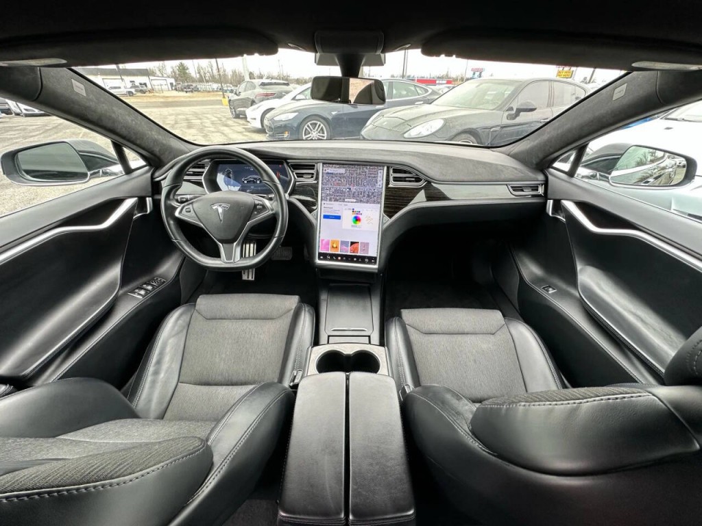 2017 Tesla Model S Image 4