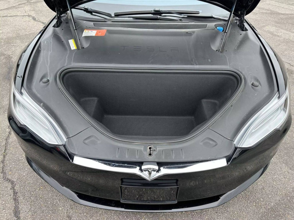 2017 Tesla Model S Image 22