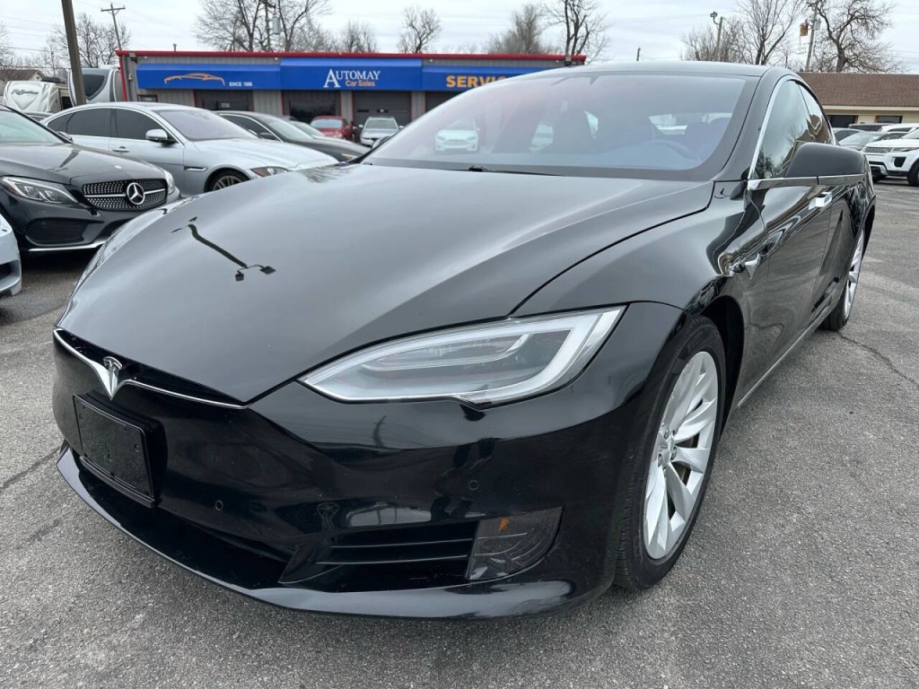 2017 Tesla Model S Image 31