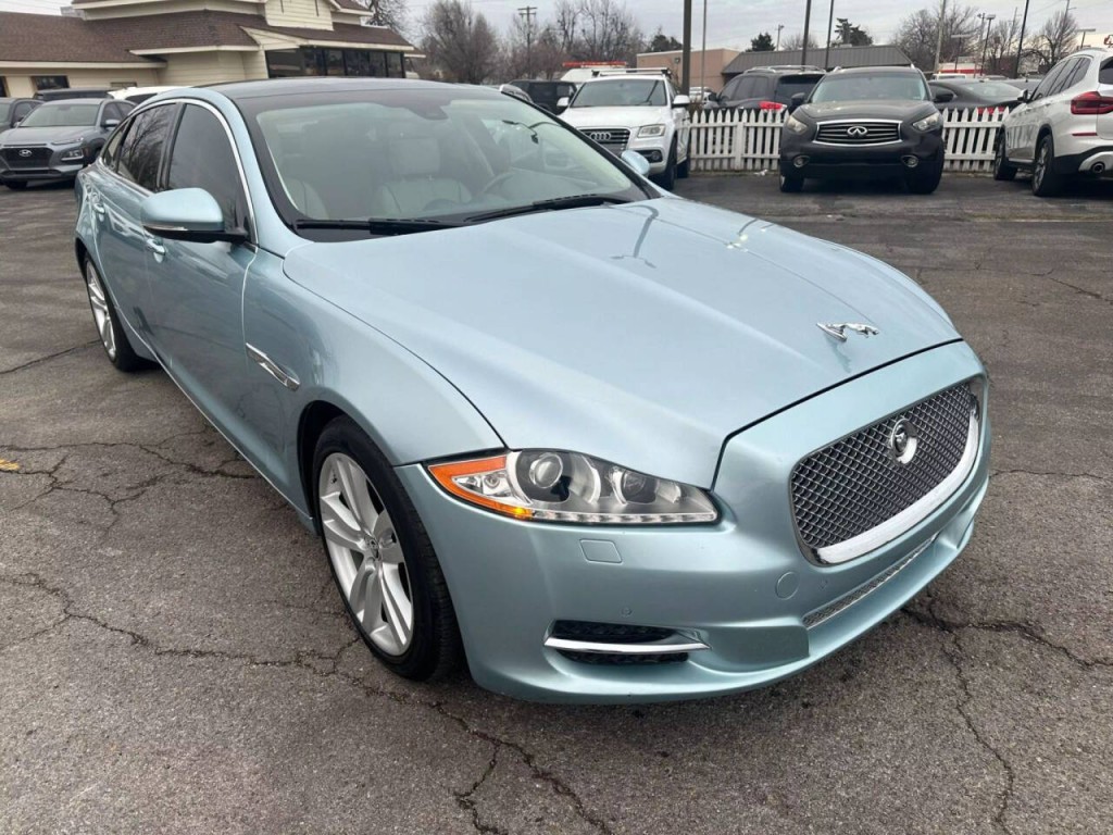 2013 Jaguar XJ Image 47