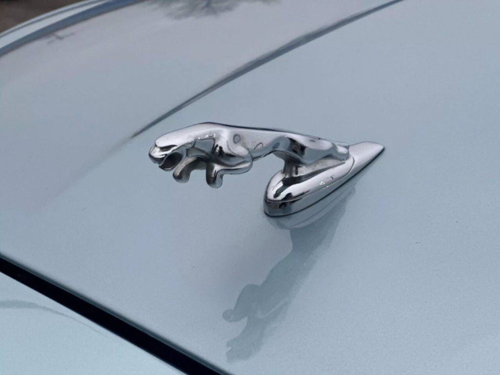 2013 Jaguar XJ Image 52