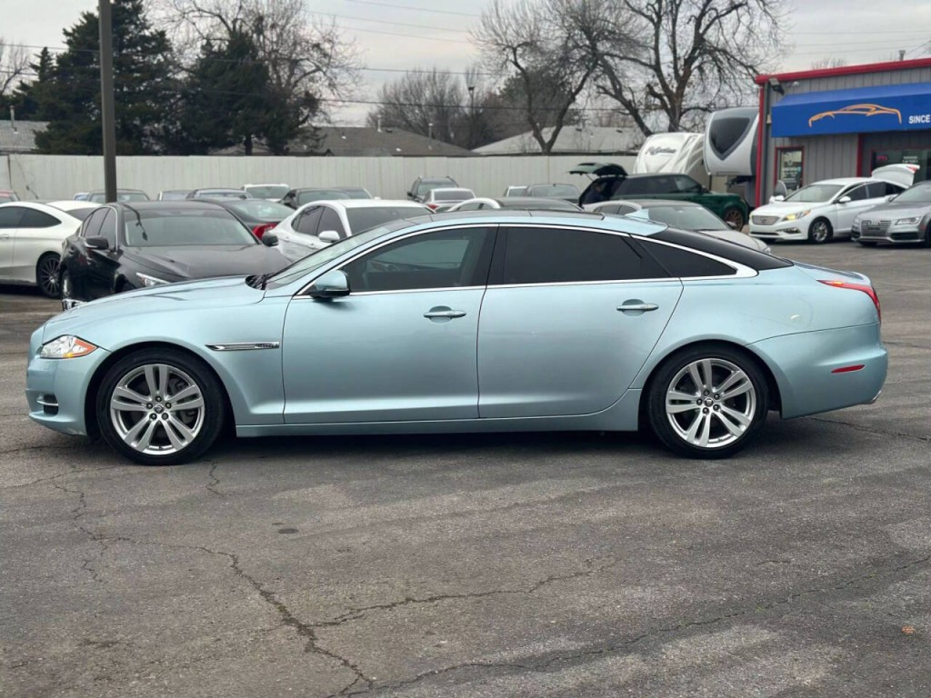 2013 Jaguar XJ Image 53