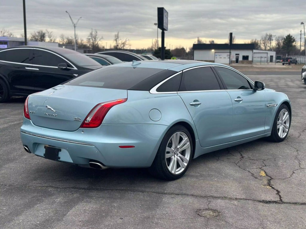2013 Jaguar XJ Image 57