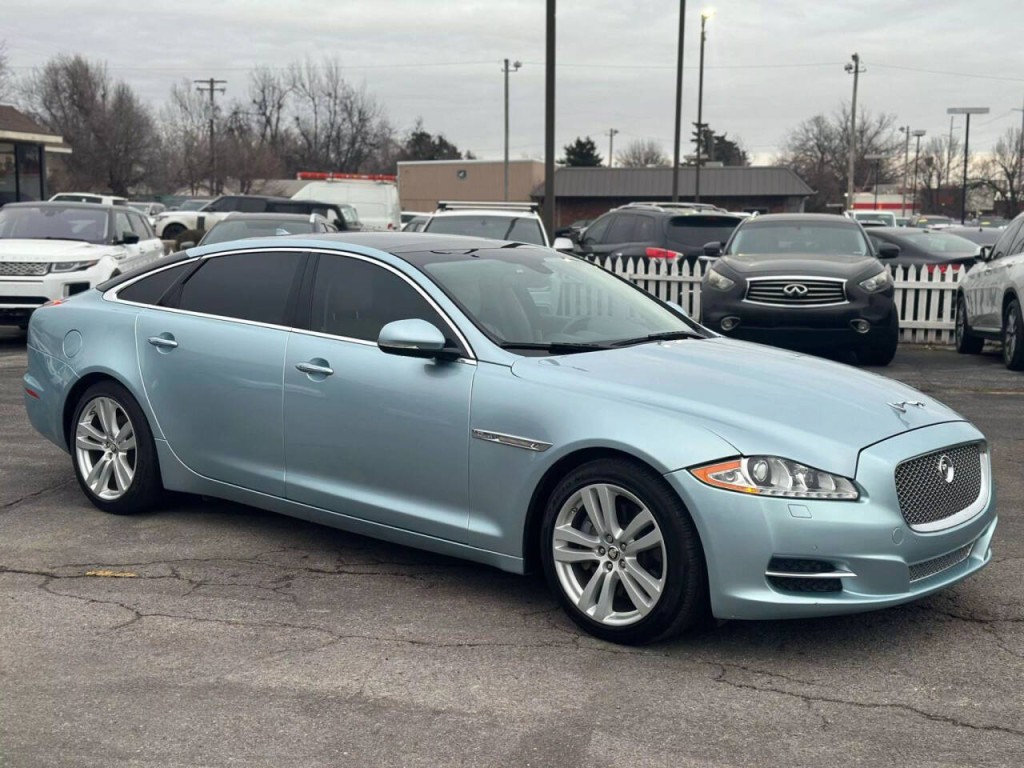 2013 Jaguar XJ Image 60