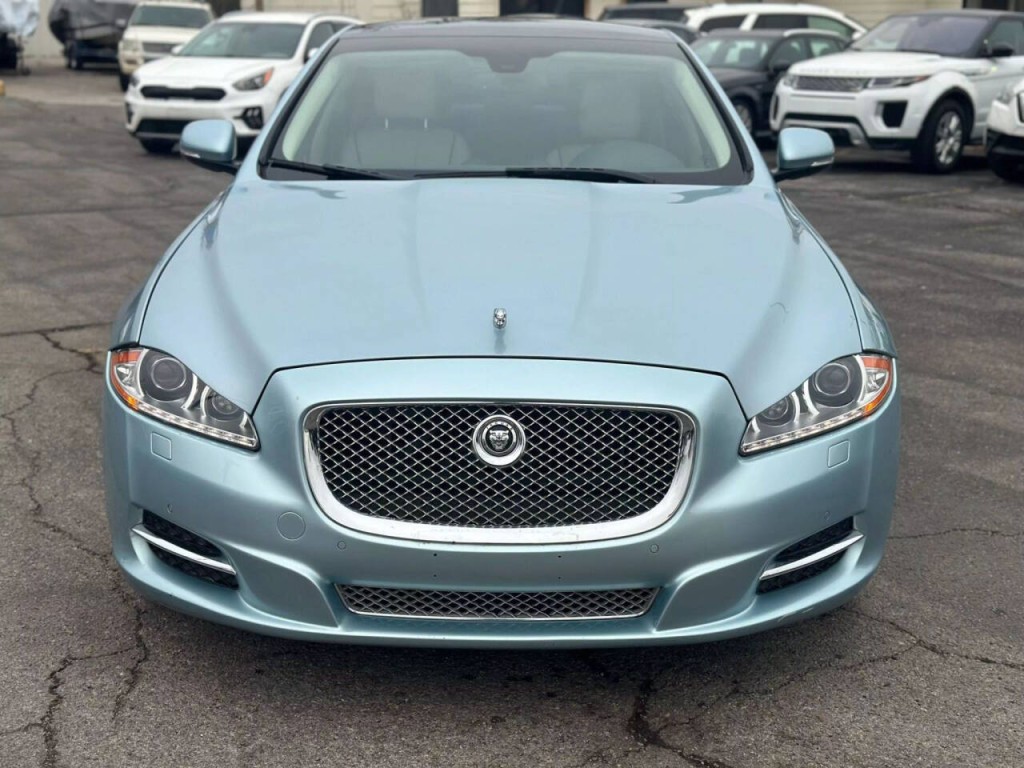 2013 Jaguar XJ Image 62