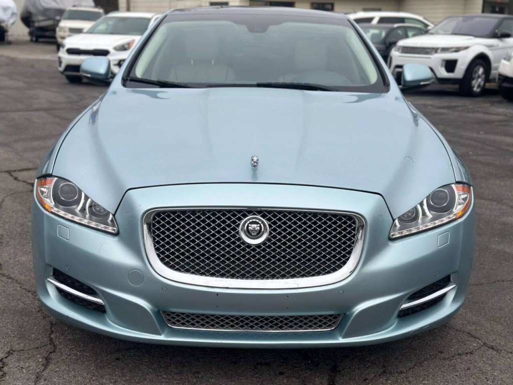 2013 Jaguar XJ Image 63