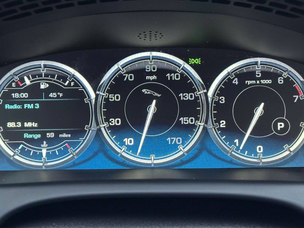 2013 Jaguar XJ Image 90