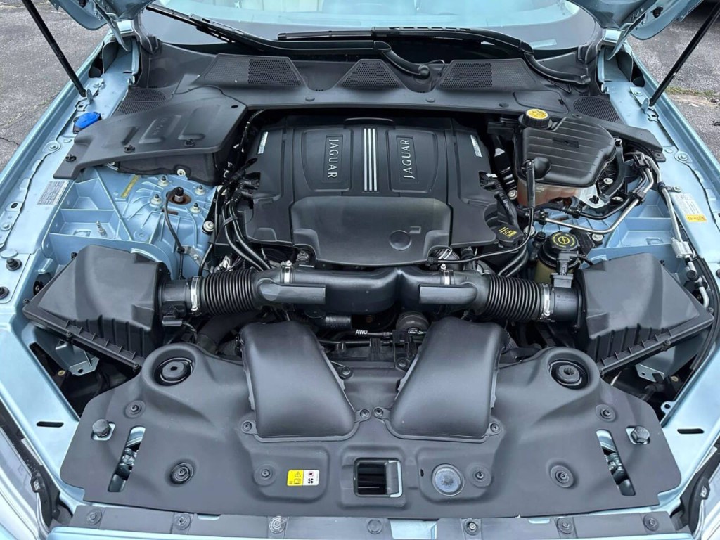 2013 Jaguar XJ Image 91