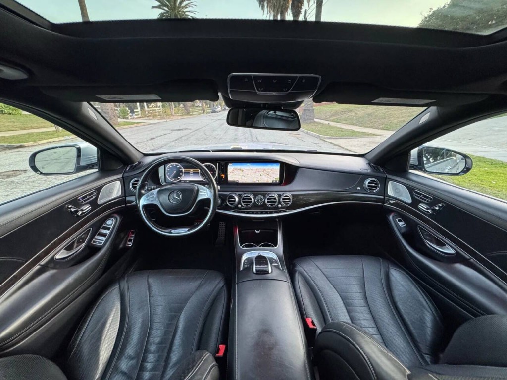 2016 Mercedes-Benz S-Class Image 2