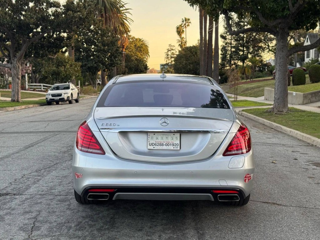 2016 Mercedes-Benz S-Class Image 9