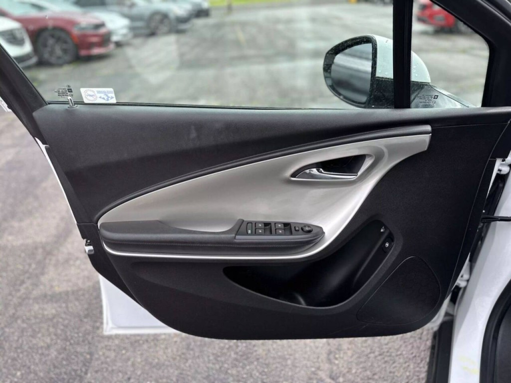 2012 Chevrolet Volt Image 20
