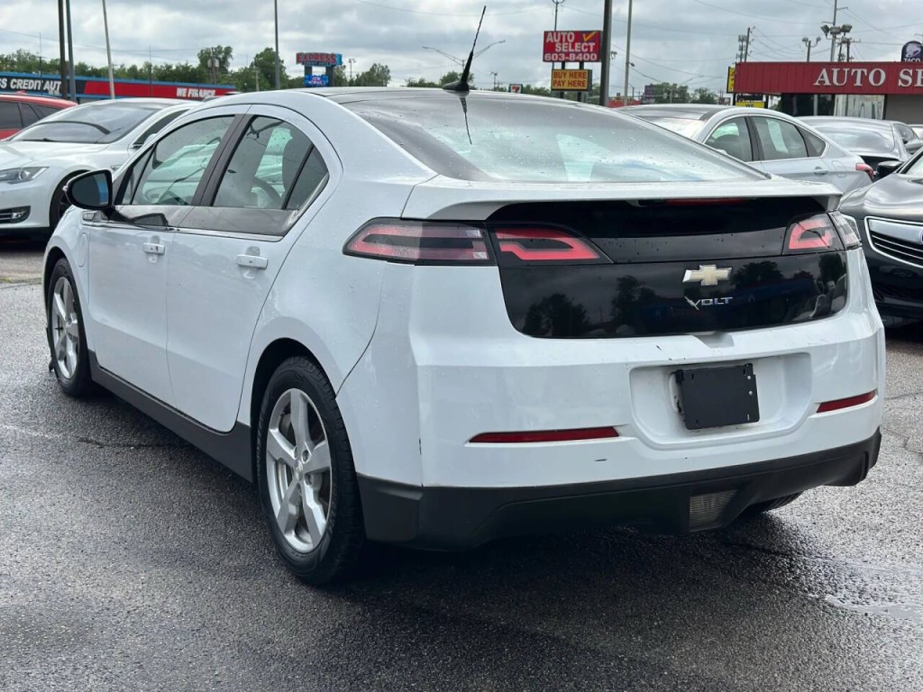 2012 Chevrolet Volt Image 9