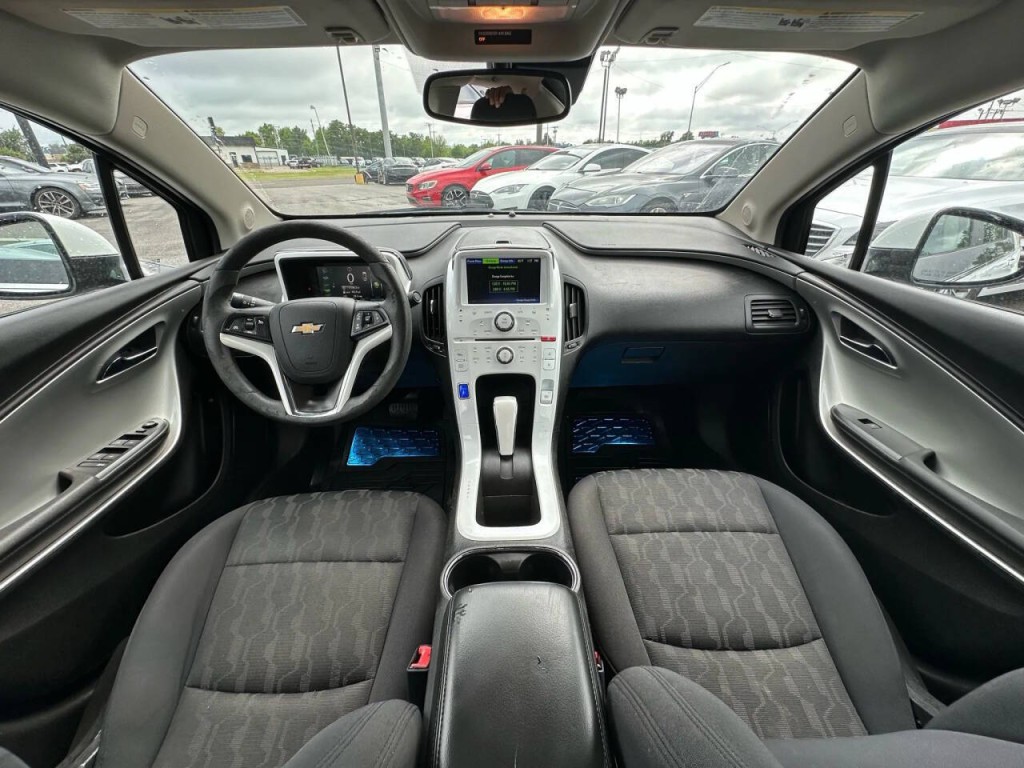 2012 Chevrolet Volt Image 12