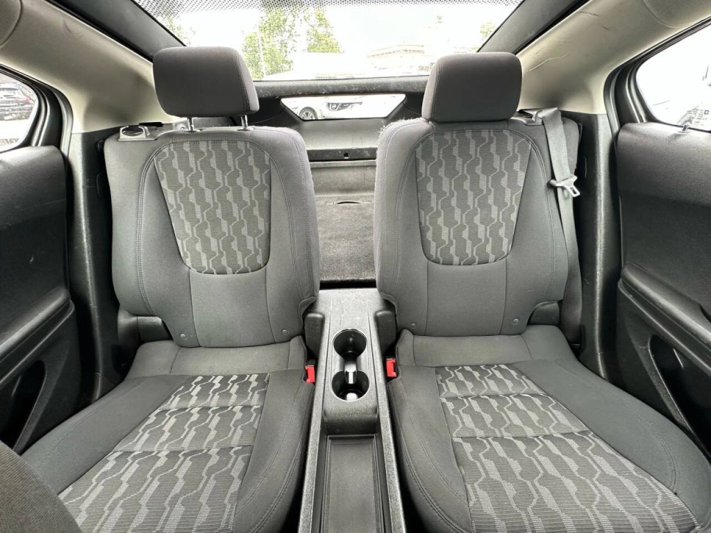 2012 Chevrolet Volt Image 17