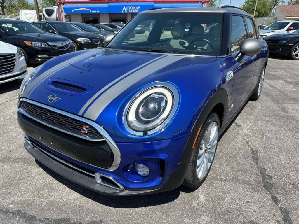 2019 MINI Cooper Clubman Image 28