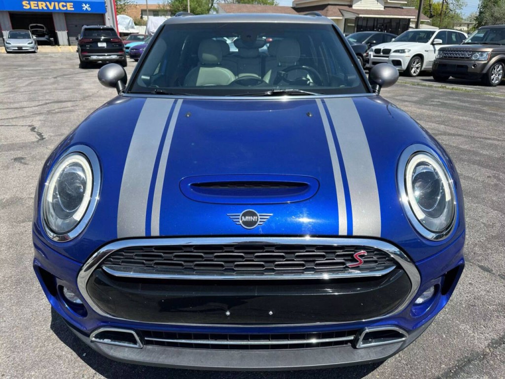 2019 MINI Cooper Clubman Image 29