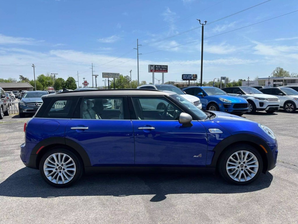 2019 MINI Cooper Clubman Image 31