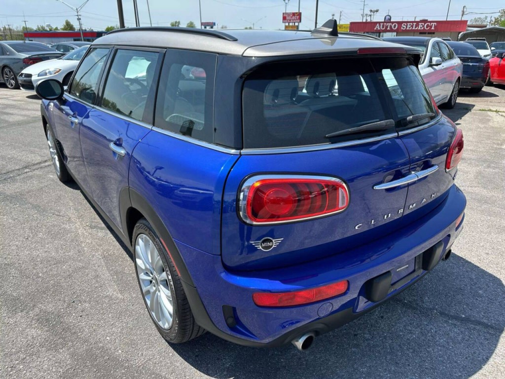 2019 MINI Cooper Clubman Image 34