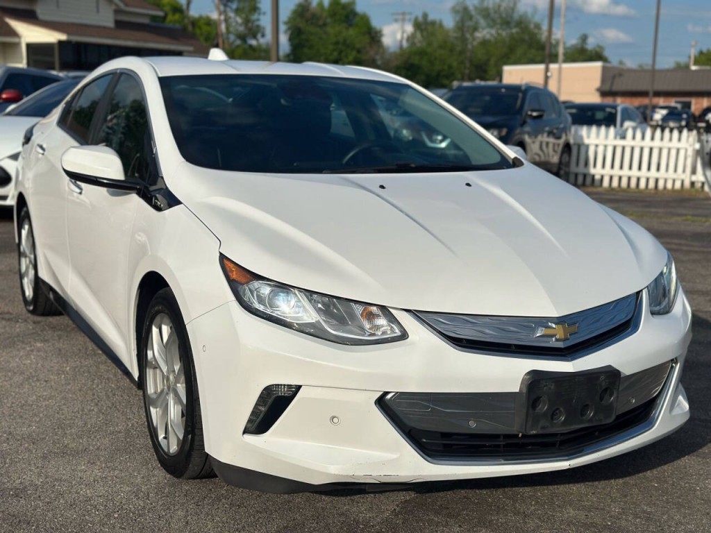 2017 Chevrolet Volt Image 5