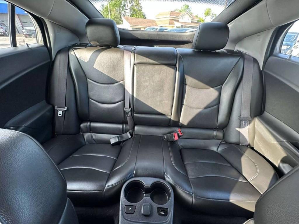 2017 Chevrolet Volt Image 17