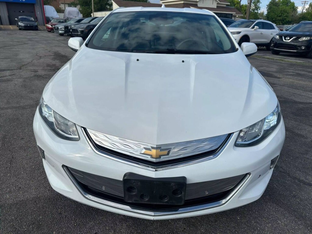 2017 Chevrolet Volt Image 27