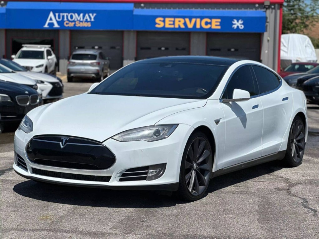 2014 Tesla Model S Image 3