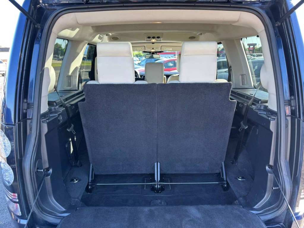 2015 Land Rover LR4 Image 20