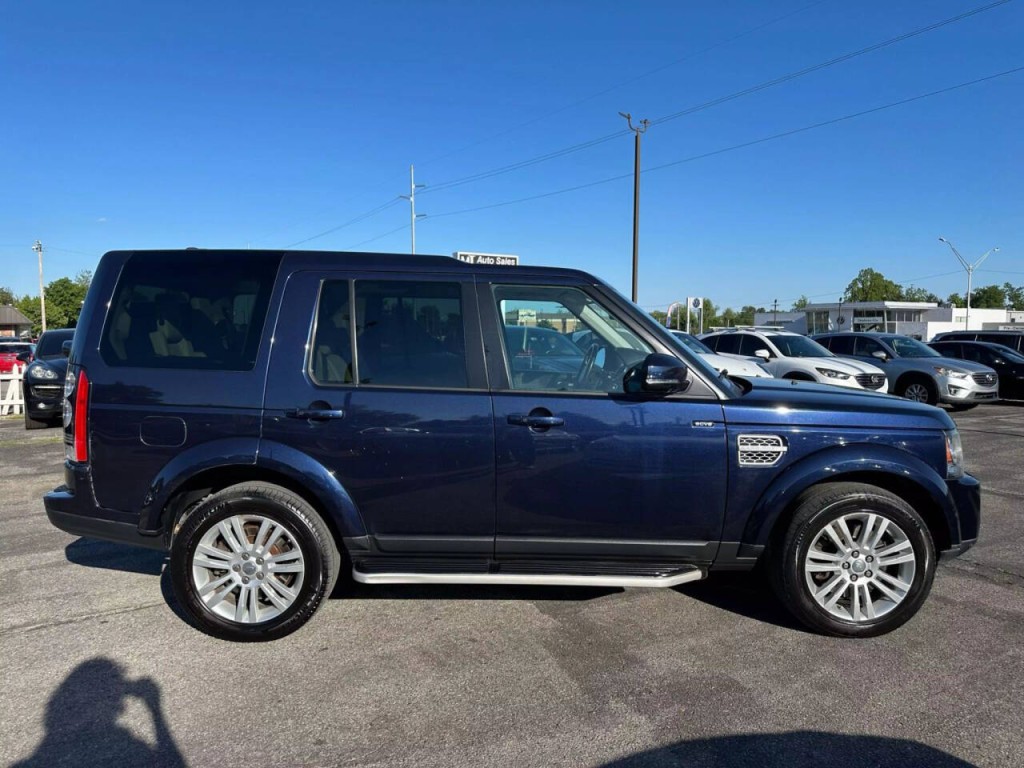 2015 Land Rover LR4 Image 34