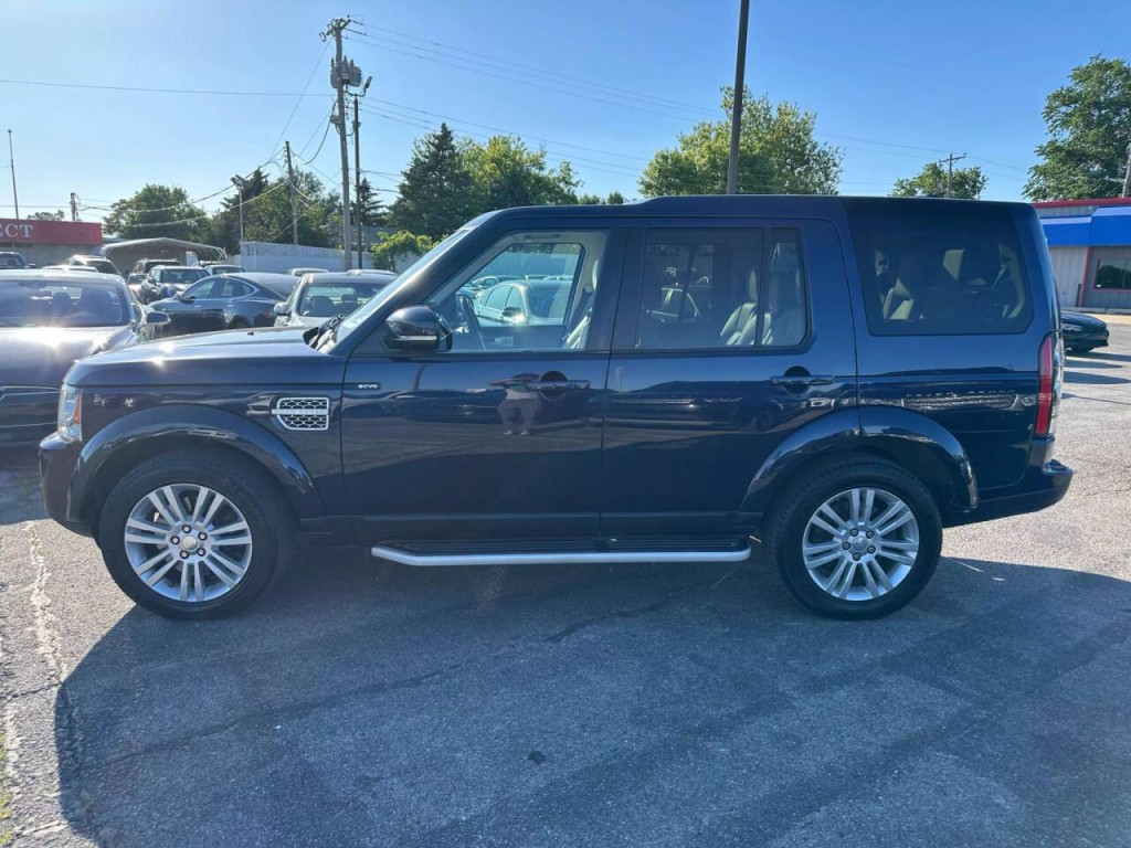 2015 Land Rover LR4 Image 38