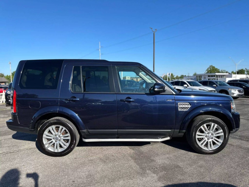 2015 Land Rover LR4 Image 5