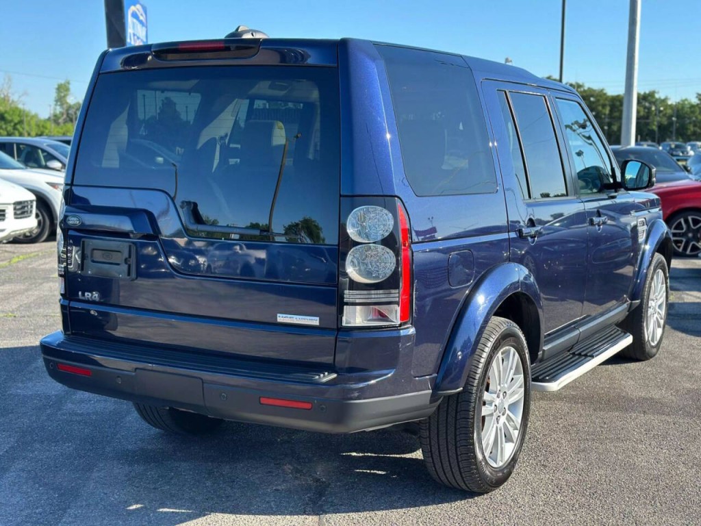 2015 Land Rover LR4 Image 6