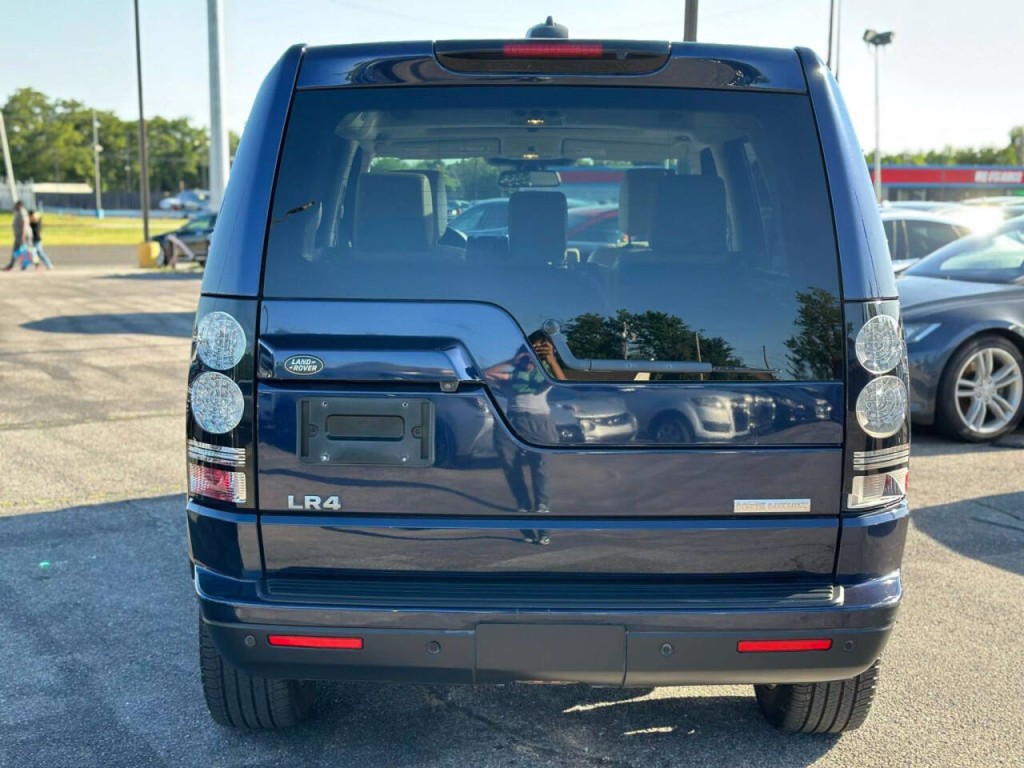 2015 Land Rover LR4 Image 7