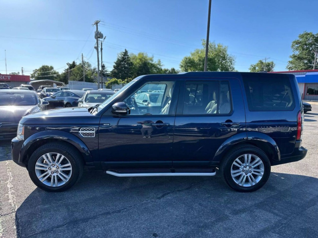2015 Land Rover LR4 Image 9