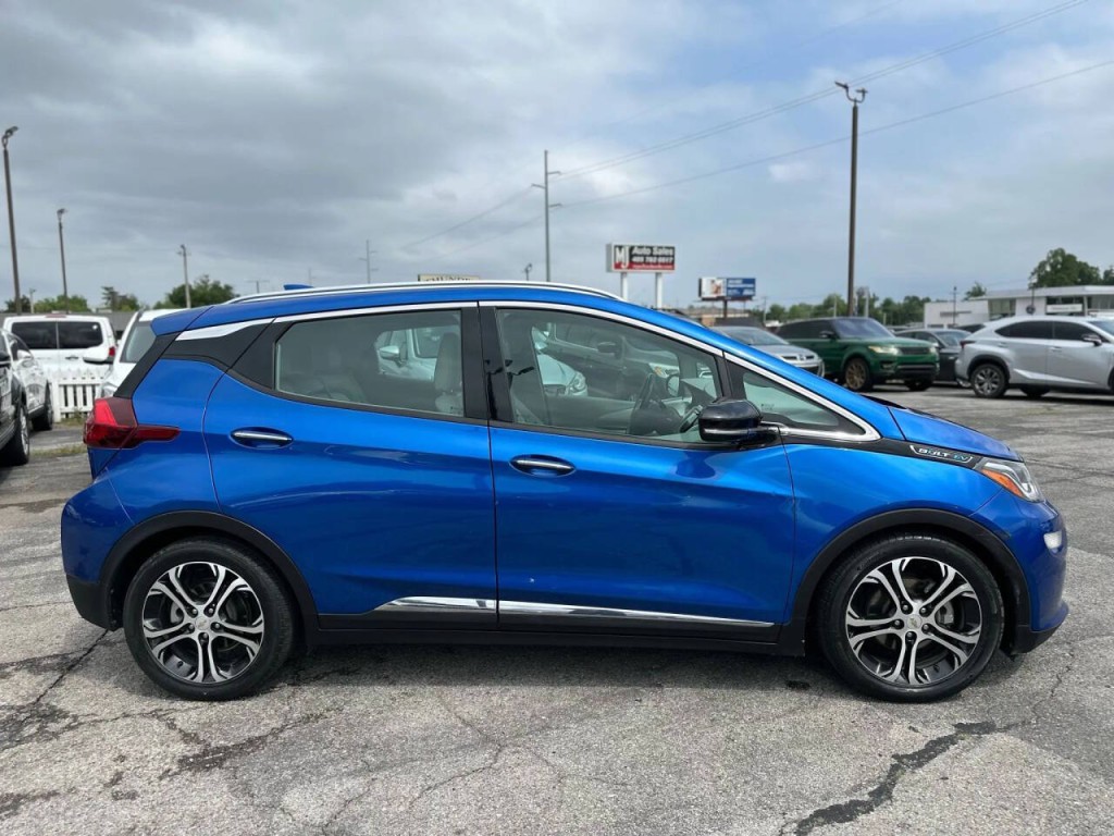 2017 Chevrolet Bolt EV Image 6