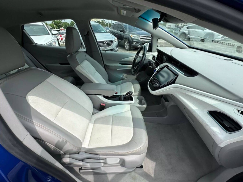 2017 Chevrolet Bolt EV Image 14