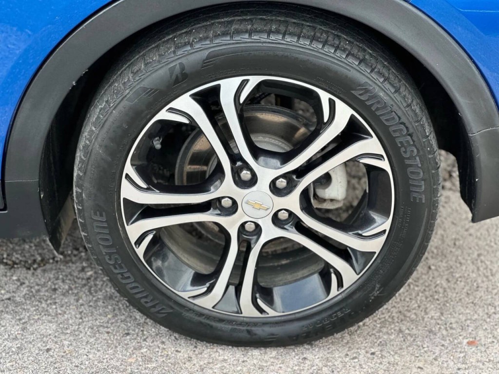 2017 Chevrolet Bolt EV Image 28