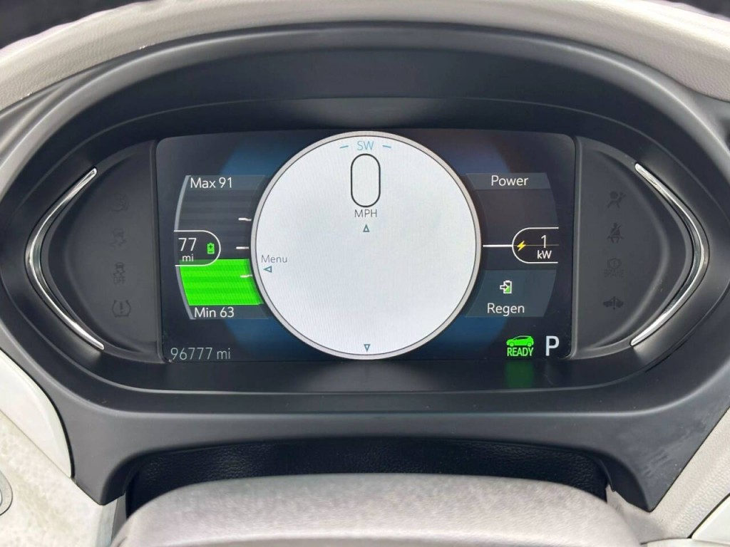 2017 Chevrolet Bolt EV Image 38