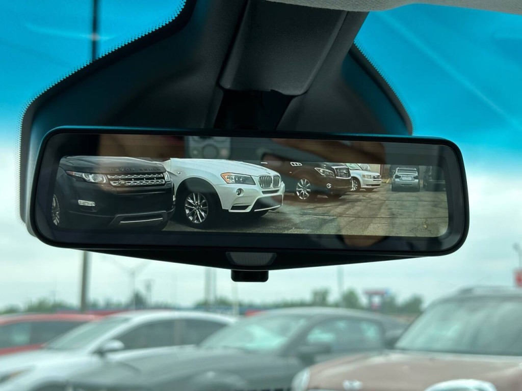 2017 Chevrolet Bolt EV Image 39