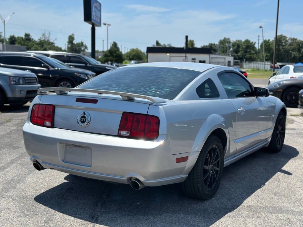2009 Ford Mustang Image 6