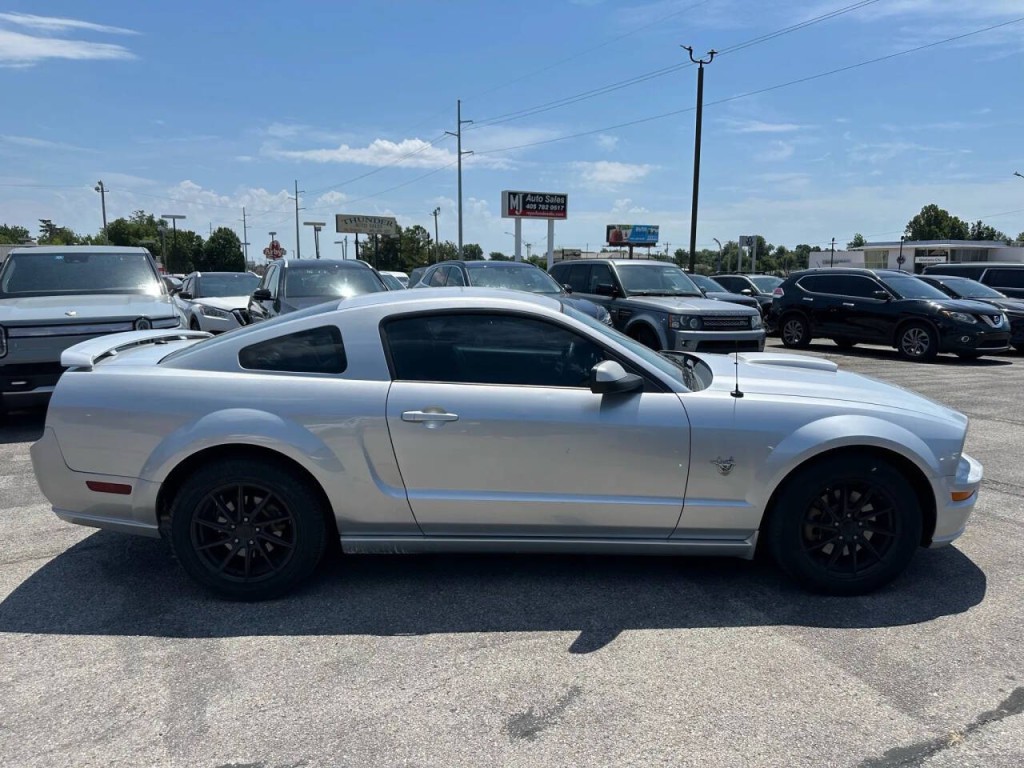 2009 Ford Mustang Image 25