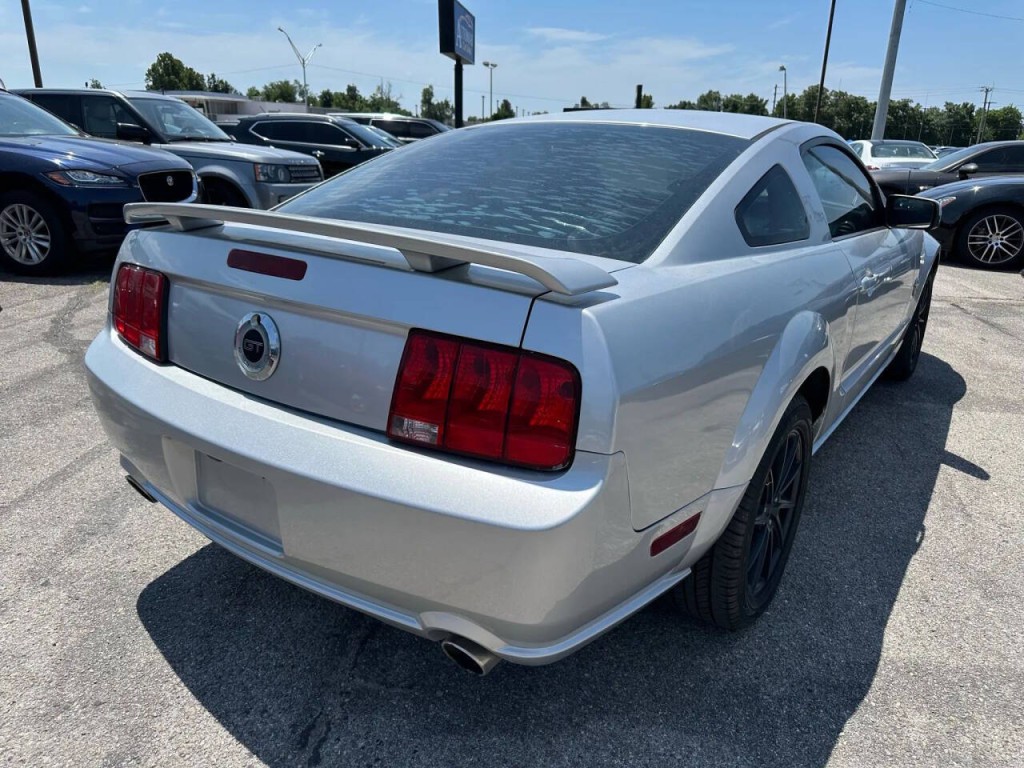 2009 Ford Mustang Image 26