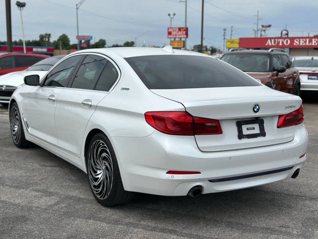 2018 BMW 5 Series Image 9