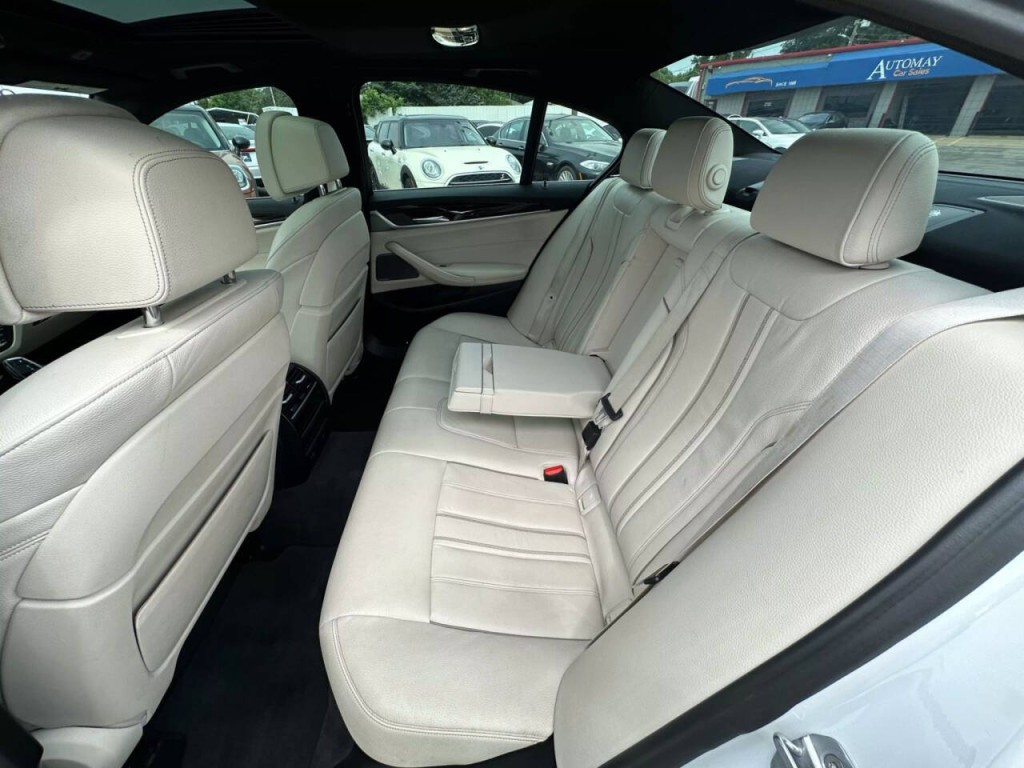 2018 BMW 5 Series Image 18
