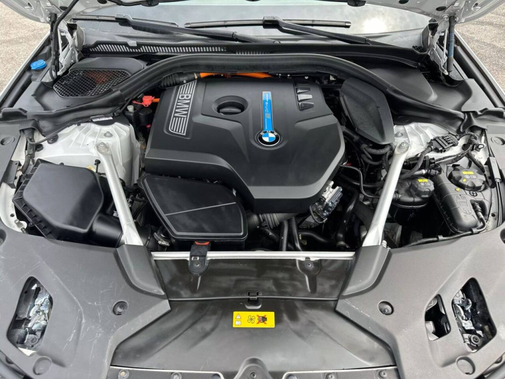 2018 BMW 5 Series Image 20