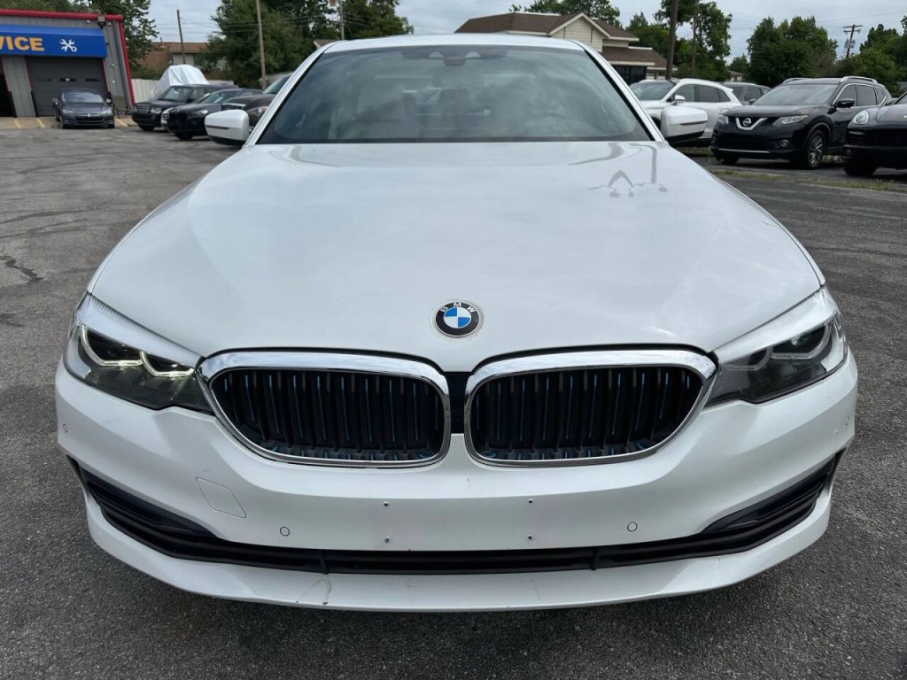 2018 BMW 5 Series Image 29