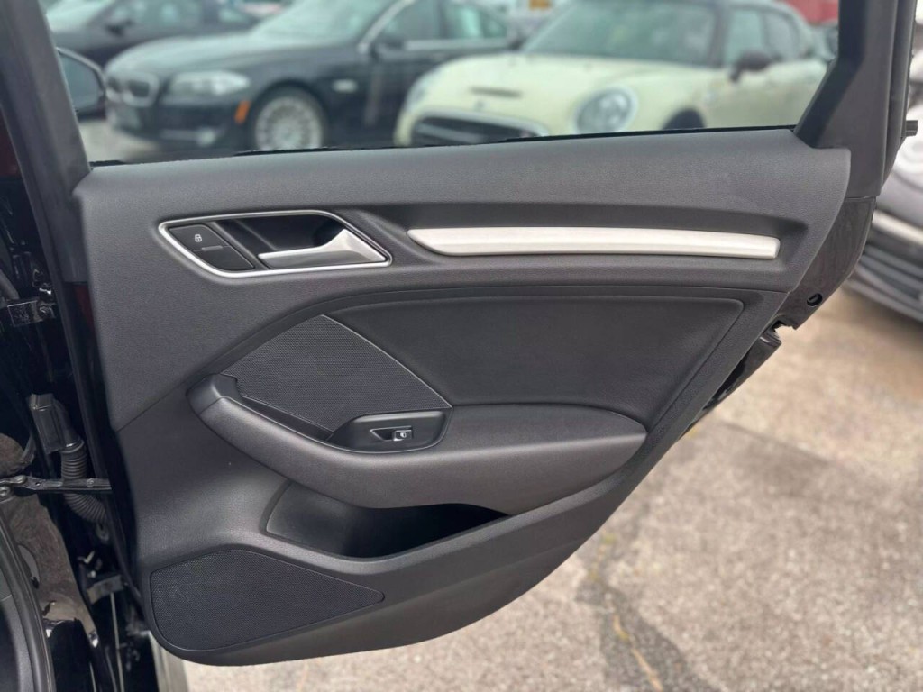 2016 Audi S3 Image 23