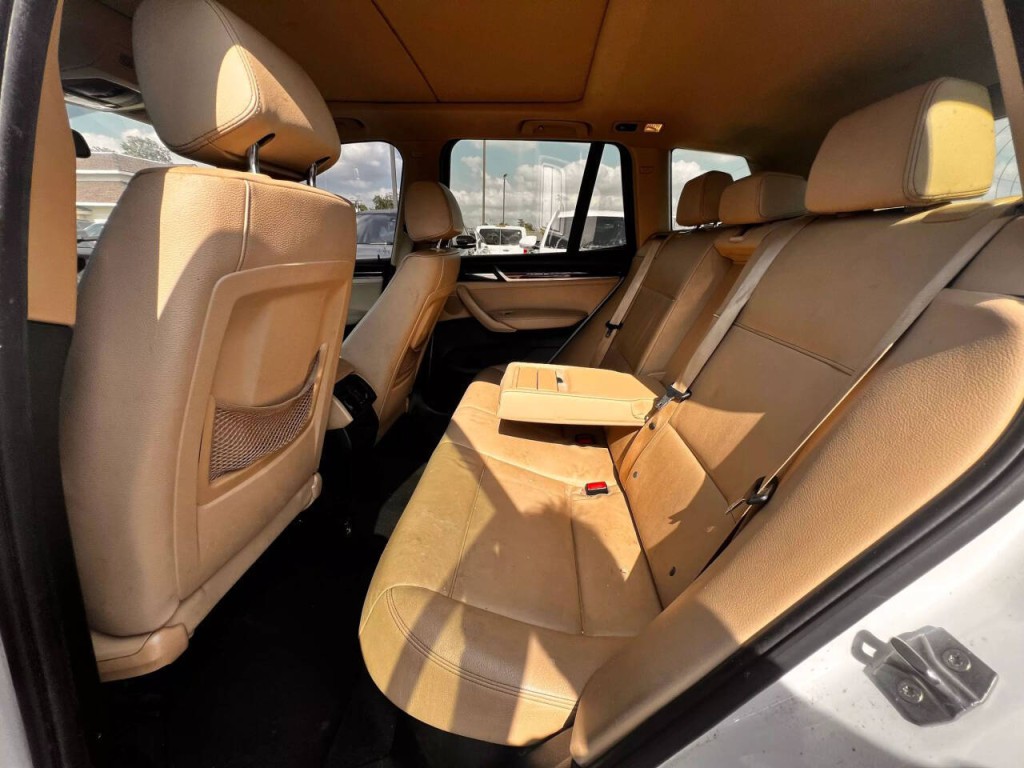 2016 BMW X3 Image 11