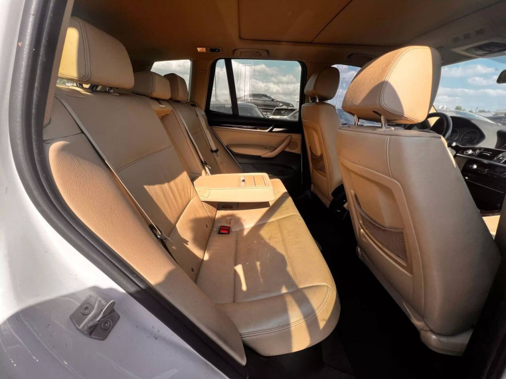 2016 BMW X3 Image 14